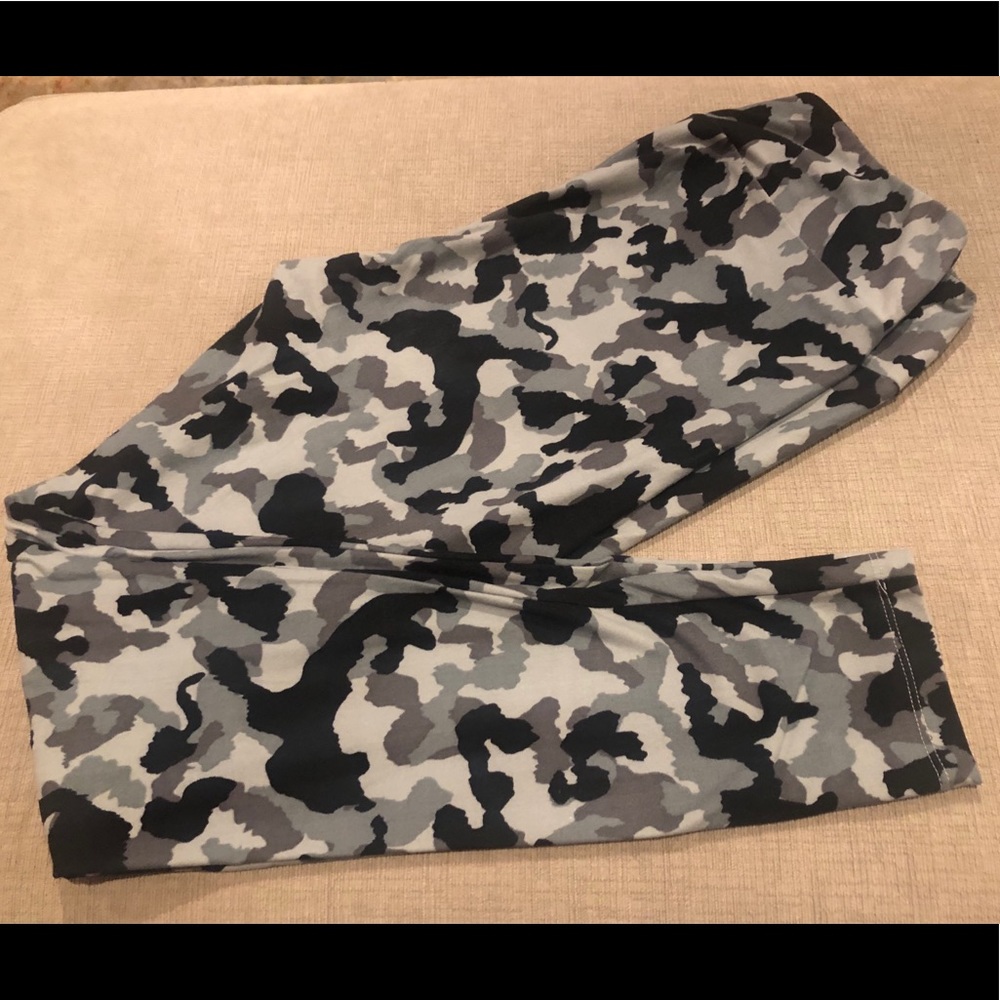 Lularoe leggings Camo